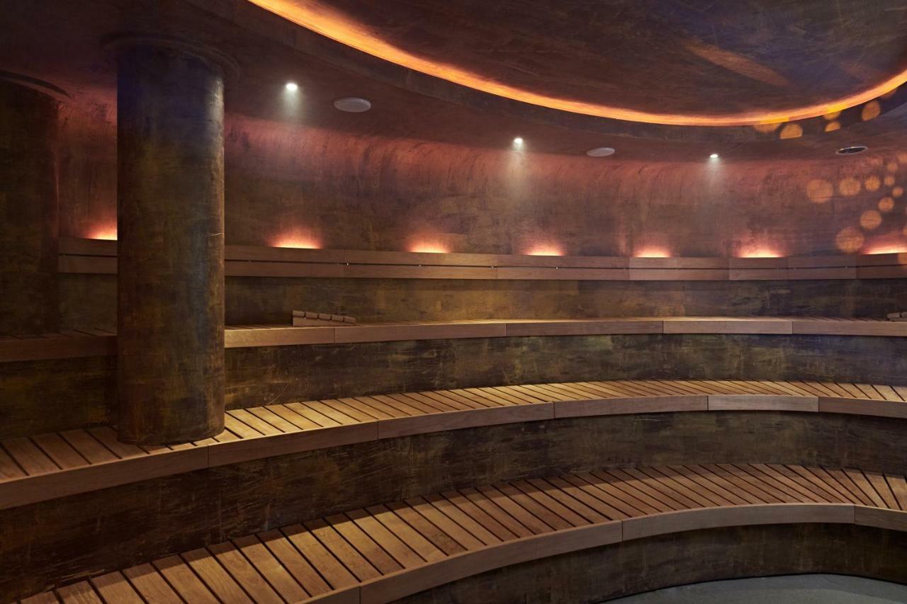 Schlosshotel Kitzbuehel A-Rosa Collection Exterior foto The steam room